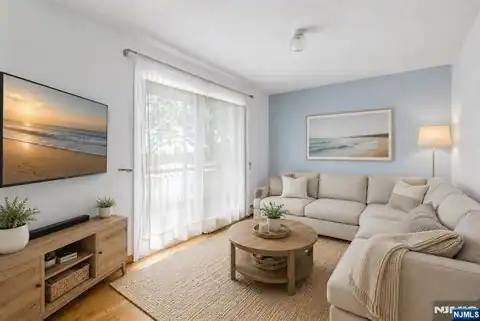 261 10th Street, Palisades Park, NJ 07650 — photo 32