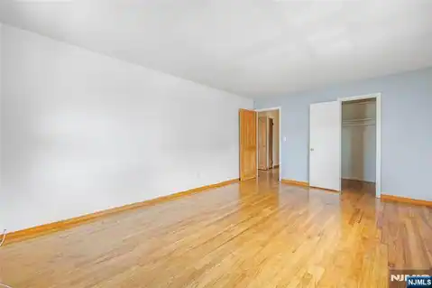 261 10th Street, Palisades Park, NJ 07650 — photo 39
