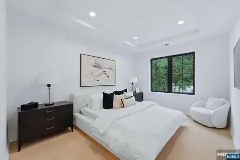 11 Fey Place, Oradell, NJ 07649 — photo 15