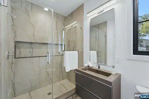 11 Fey Place, Oradell, NJ 07649 — photo 25