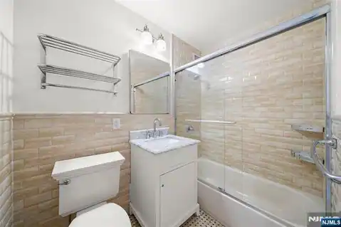 2200 N Central Road 11E, Fort Lee, NJ 07024 — photo 22