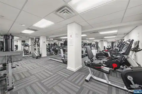2200 N Central Road 11E, Fort Lee, NJ 07024 — photo 25