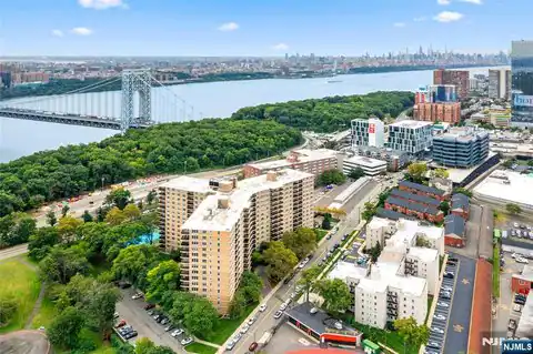 2200 N Central Road 11E, Fort Lee, NJ 07024 — photo 31