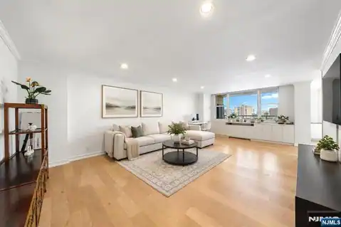 2200 N Central Road 11E, Fort Lee, NJ 07024 — photo 6