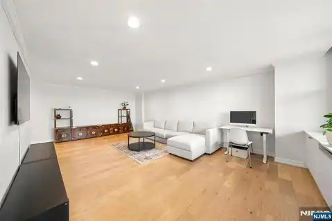 2200 N Central Road 11E, Fort Lee, NJ 07024 — photo 7