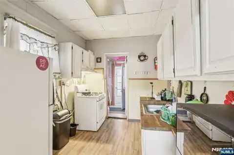 107 Saint Davids Place, Atlantic City, NJ 08401 — photo 12