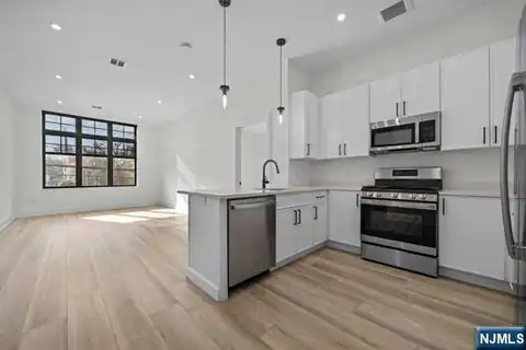 1 Union Avenue 204, Cresskill, NJ 07626 — photo 19