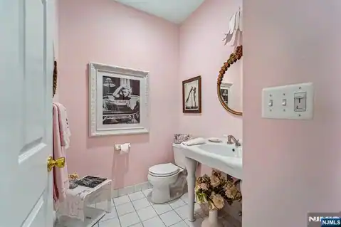 136 Cambridge Drive 1102, Nutley, NJ 07110 — photo 12