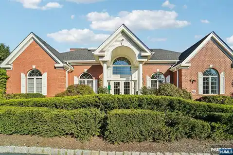 136 Cambridge Drive 1102, Nutley, NJ 07110 — photo 34