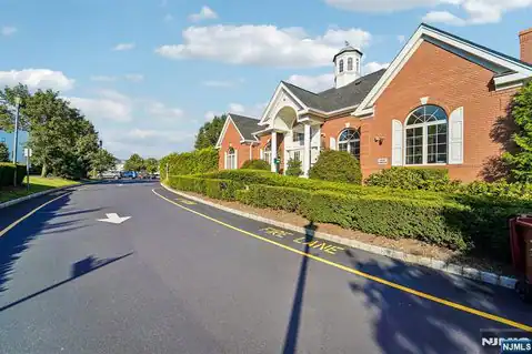 136 Cambridge Drive 1102, Nutley, NJ 07110 — photo 35