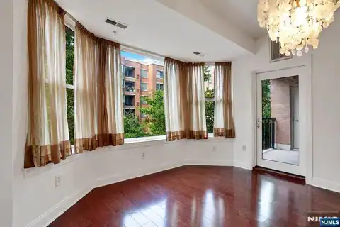 20 Ave At Port Imperial 212, West New York, NJ 07093 — photo 3