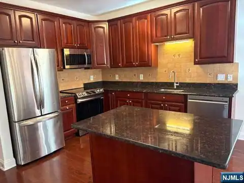 20 Ave At Port Imperial 212, West New York, NJ 07093 — photo 5
