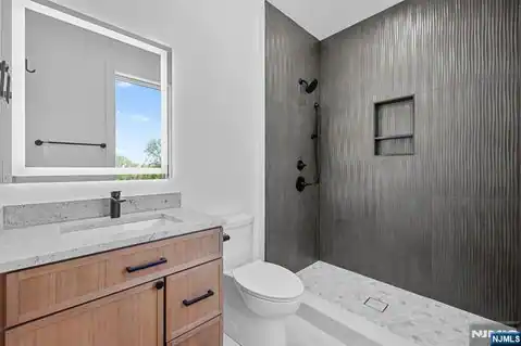 849 Pleasantview 2, Ridgefield, NJ 07657 — photo 14