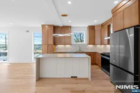 849 Pleasantview 1st Fl., Ridgefield, NJ 07657 — photo 8