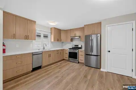 181 Chestnut Street 1, Garfield, NJ 07026 — photo 3