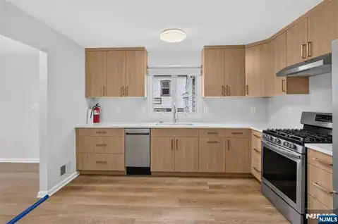 181 Chestnut Street 1, Garfield, NJ 07026 — photo 4