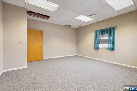 126 Valley, Glen Rock, NJ 07452 — photo 10