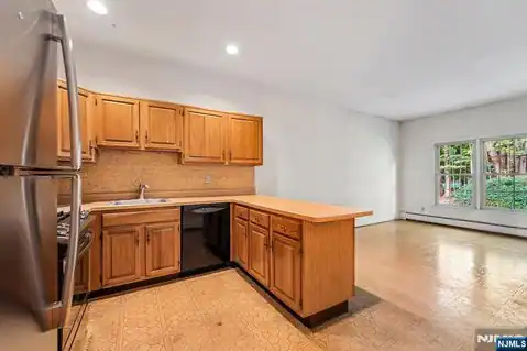 11 Allison Court, Allendale, NJ 07401 — photo 10