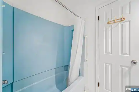 11 Allison Court, Allendale, NJ 07401 — photo 20