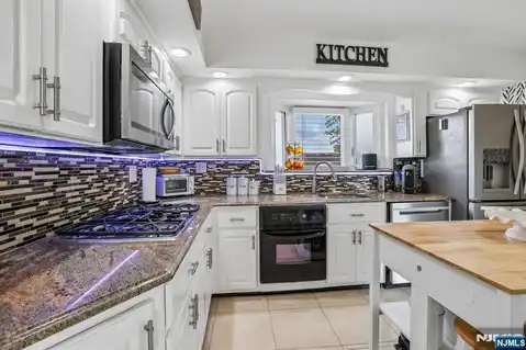 30 Putnam Street, Lodi, NJ 07644 — photo 12