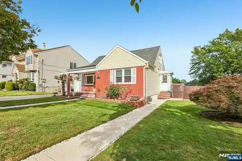 30 Putnam Street, Lodi, NJ 07644 — photo 2