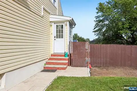 30 Putnam Street, Lodi, NJ 07644 — photo 6