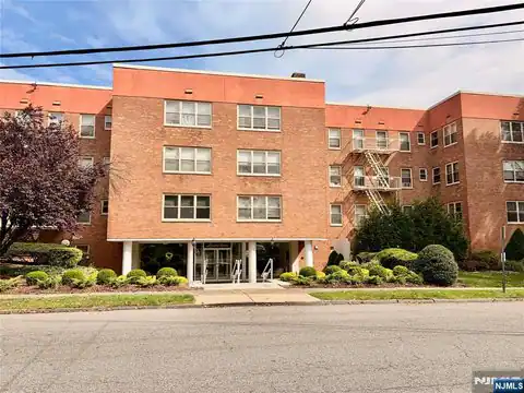88 Clinton Place A10, Hackensack, NJ 07601 — photo 11