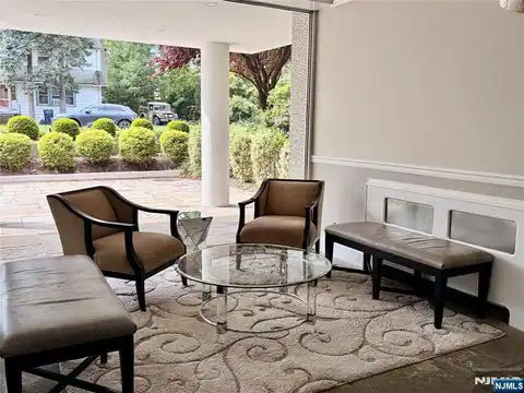 88 Clinton Place A10, Hackensack, NJ 07601 — photo 2