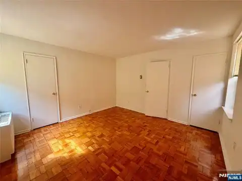 88 Clinton Place A10, Hackensack, NJ 07601 — photo 8