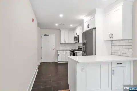 162 Closter Dock Road A, Closter, NJ 07624 — photo 10