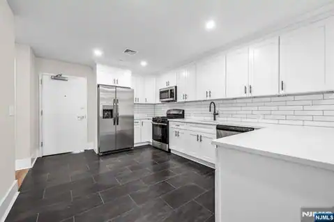 162 Closter Dock Road A, Closter, NJ 07624 — photo 29