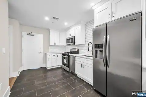 162 Closter Dock Road A, Closter, NJ 07624 — photo 9