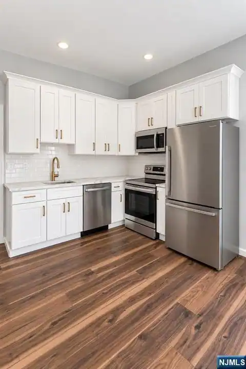 Anderson Anderson 3, Cliffside Park, NJ 07010 — photo 4