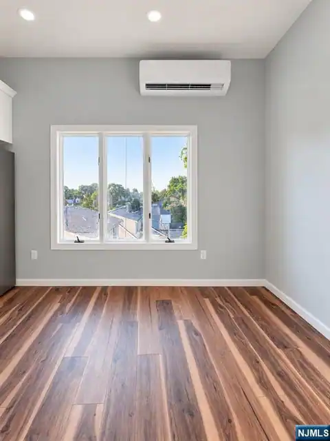 Anderson Anderson 3, Cliffside Park, NJ 07010 — photo 5