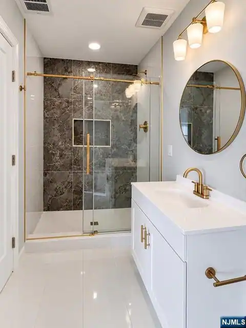 Anderson Anderson 3, Cliffside Park, NJ 07010 — photo 6
