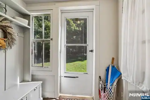 978 Franklin Turnpike, Allendale, NJ 07401 — photo 10
