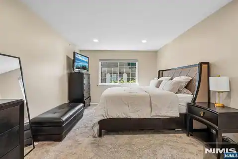 1714 Faulkner Court 1714, Mahwah, NJ 07430 — photo 19