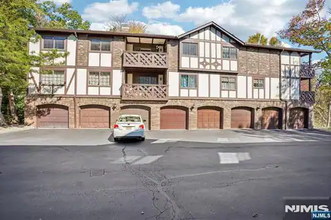 1714 Faulkner Court 1714, Mahwah, NJ 07430 — photo 3