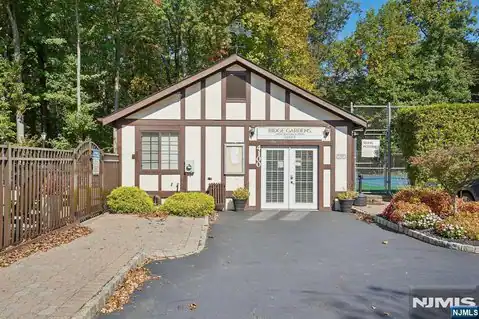 1714 Faulkner Court 1714, Mahwah, NJ 07430 — photo 35