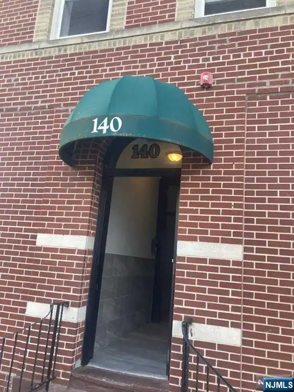 140 Franklin 2B, Nutley, NJ