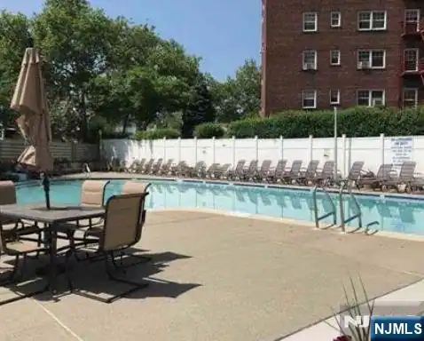 7100 JFK Blvd E 2L, Guttenberg, NJ 07093 — photo 9