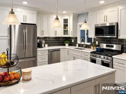 511 Gallows Hill Road, Cranford, NJ 07016 — photo 3