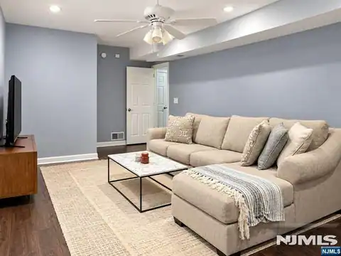 511 Gallows Hill Road, Cranford, NJ 07016 — photo 9