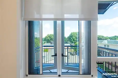 51 Queen Anne Road 302, Bogota, NJ 07603 — photo 10