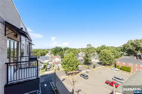 51 Queen Anne Road 302, Bogota, NJ 07603 — photo 11