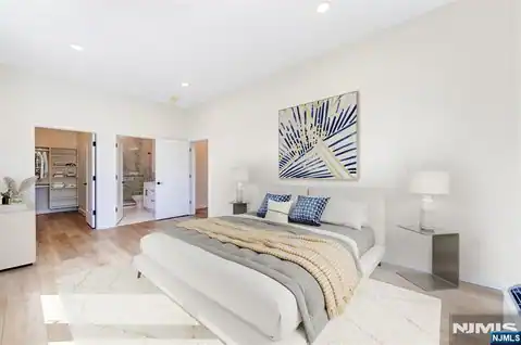 51 Queen Anne Road 302, Bogota, NJ 07603 — photo 3