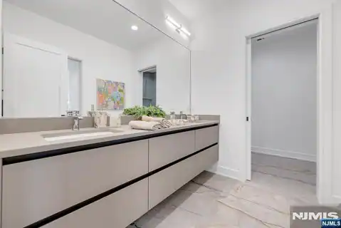 45 Feldman Court, Paramus, NJ 07652 — photo 32