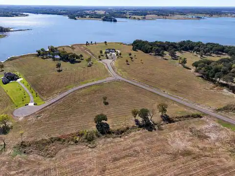 215 Cove Side Court, Honey Grove, TX 75446 — photo 2