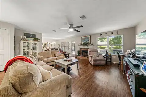137 Pleasant Grove Lane, Waco, TX 76712 — photo 6