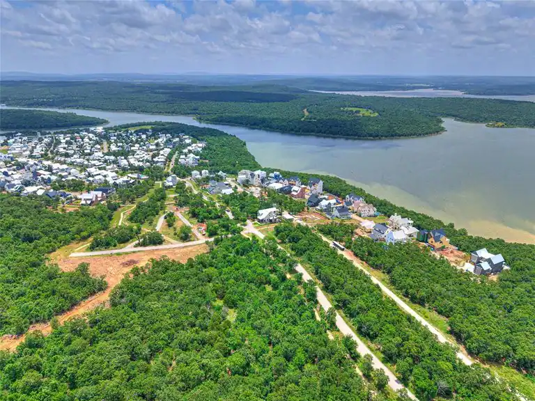 105 Ridgeline Road, Carlton Landing, OK 74432